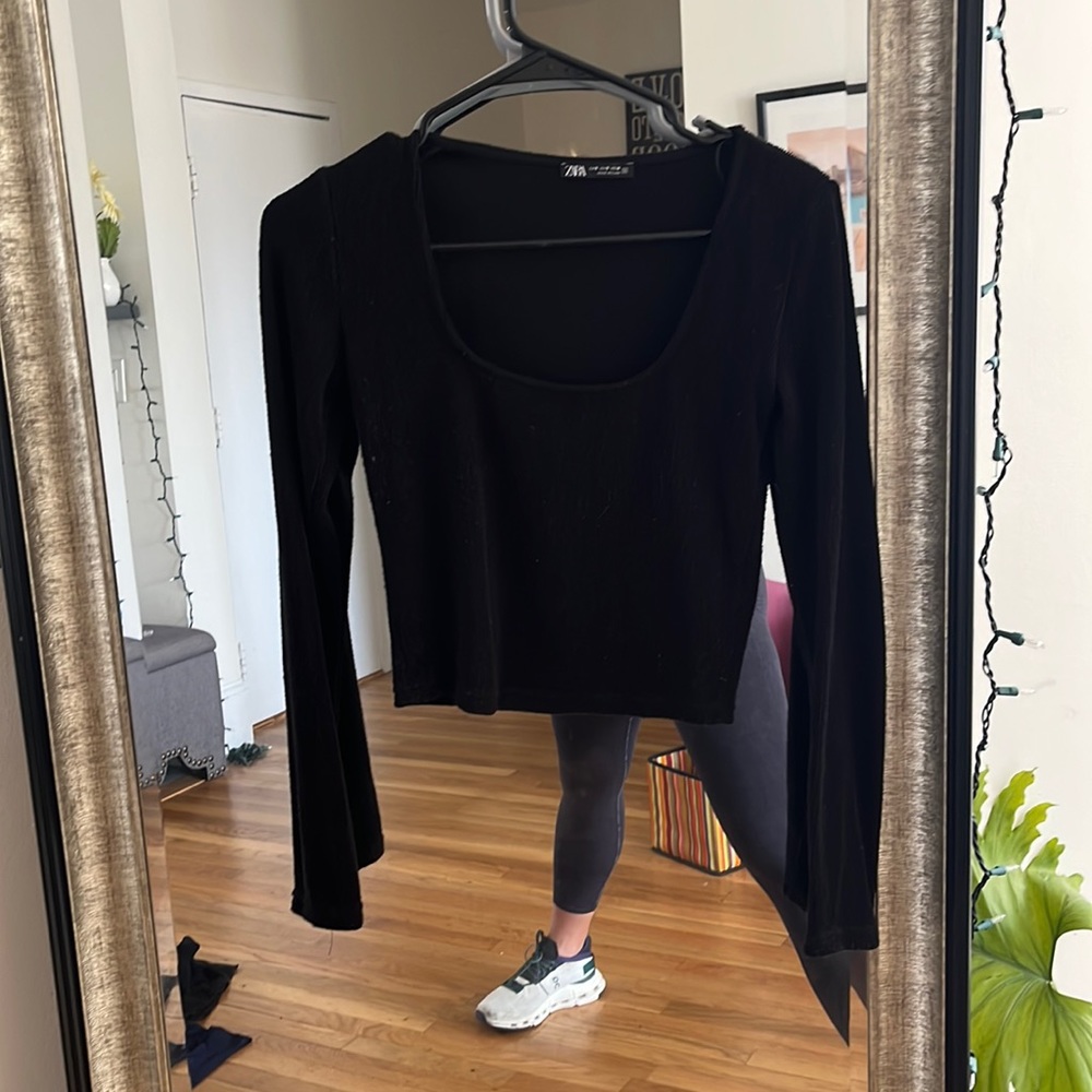 Cute square neck top cropped
